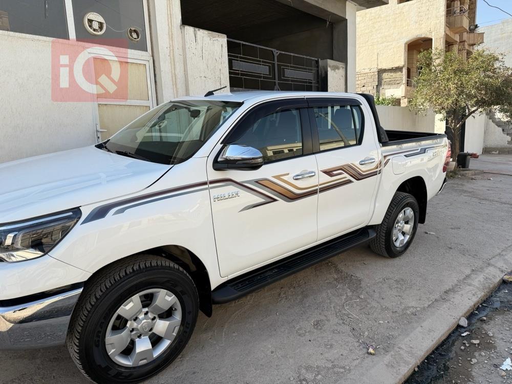 تويوتا هايلوكس